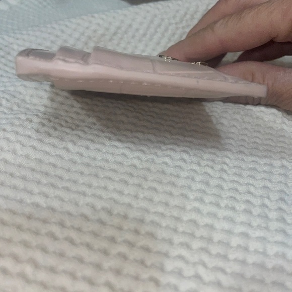 Used twice!! Michael Kors genuine leather small card wallet - Picture 6 of 6